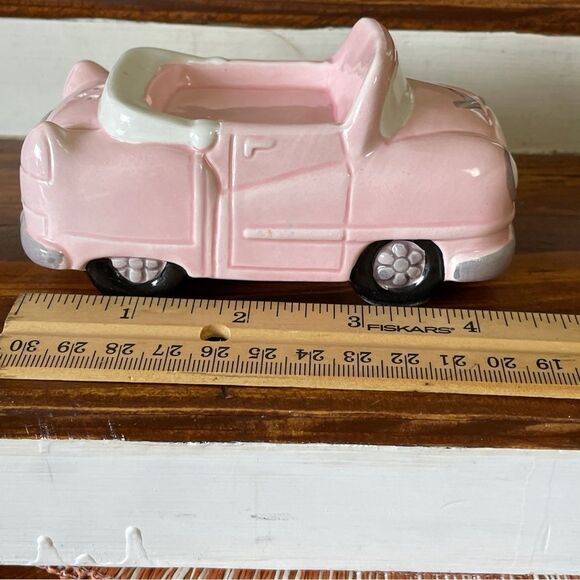 Vintage Vandor Hand Painted Ceramic Pink Cadillac Salt Or Pepper Shaker - Picture 9 of 13